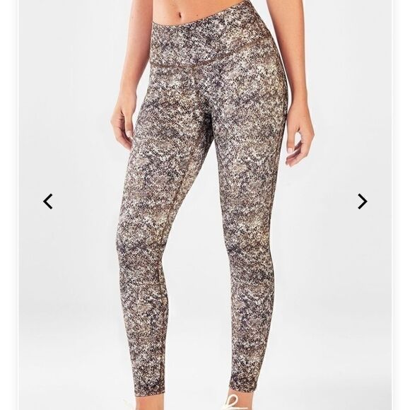 Fabletics Powerhold Leggings Serpentine small - Picture 1 of 6